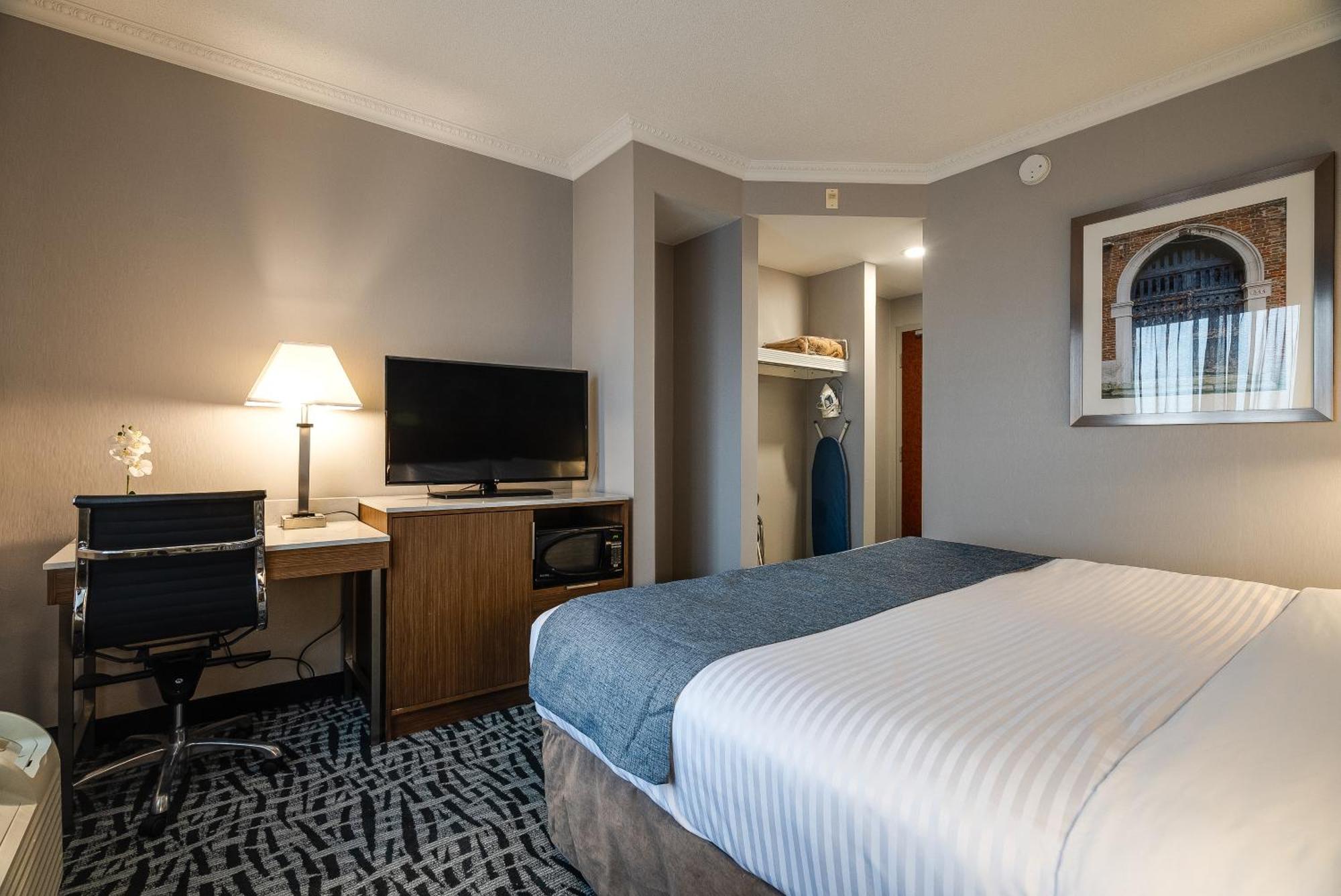 Monte Carlo Inn Toronto West Suites Mississauga Ngoại thất bức ảnh